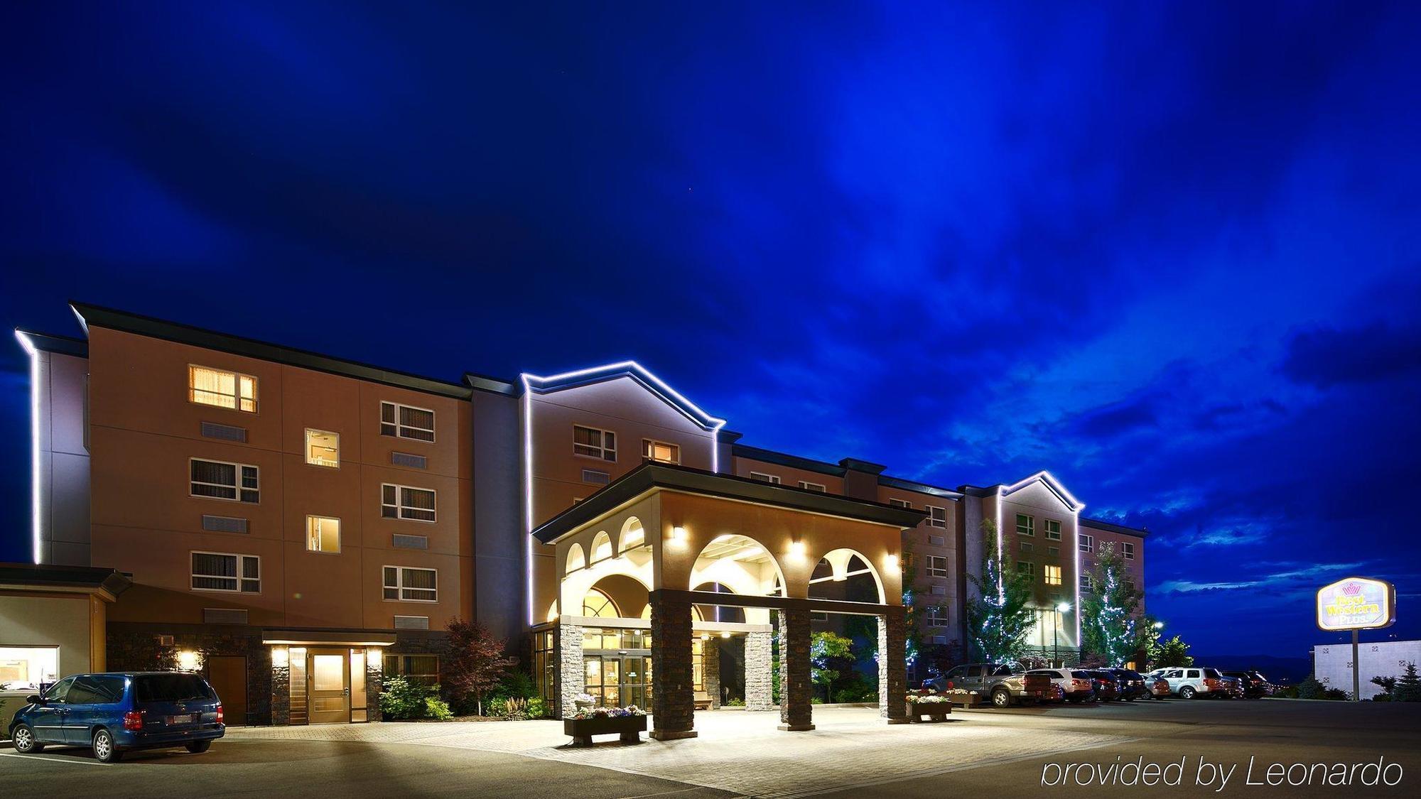 Best Western Plus Kamloops Hotel Экстерьер фото